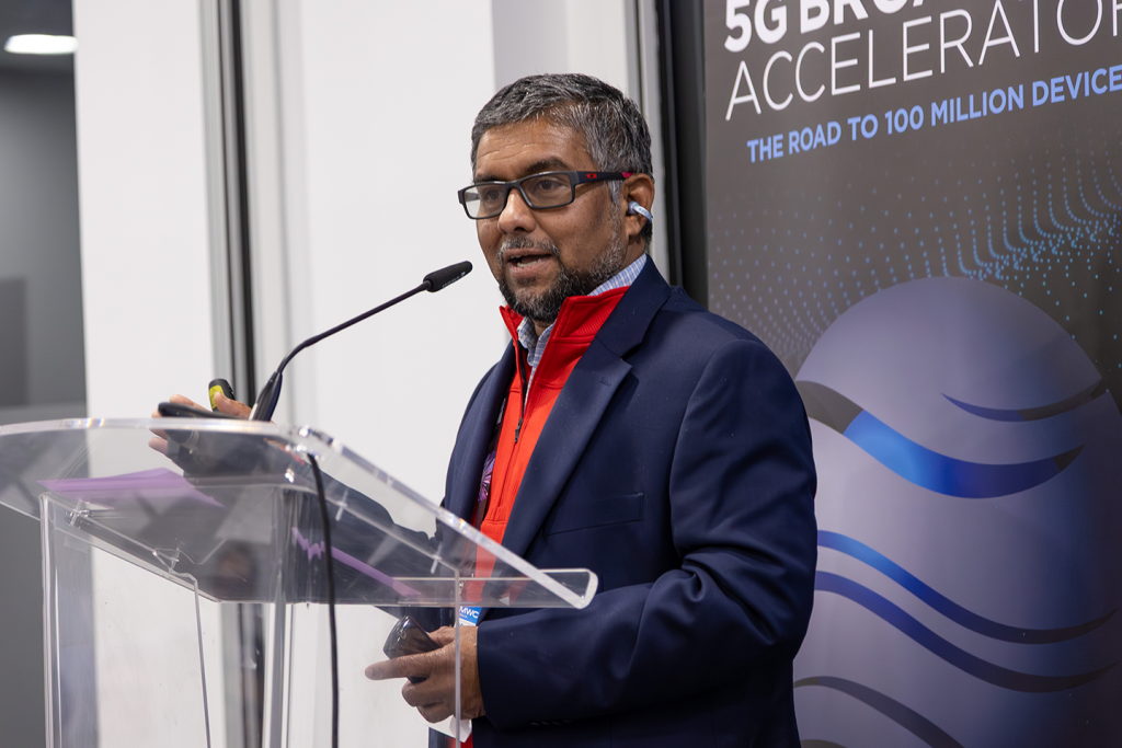 5G Broadcast Accelerator Mohammed Abdul-Gaffoor Motorola Mobility