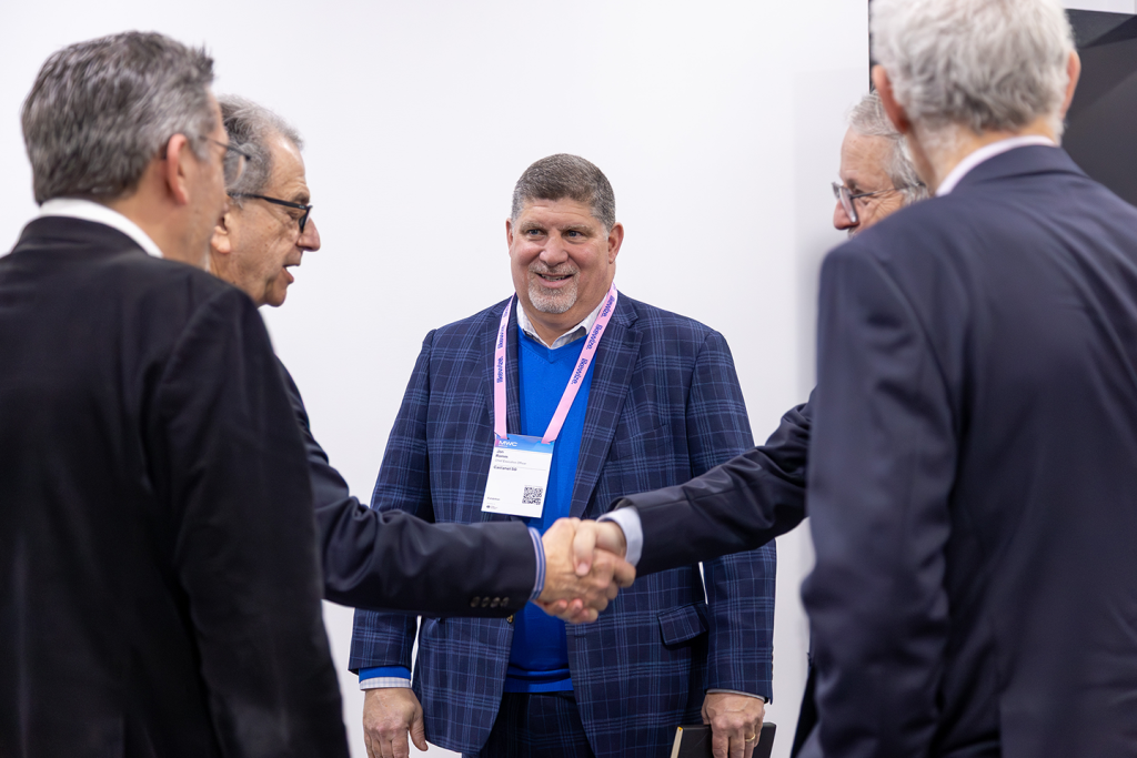 5G Broadcast Accelerator Networking